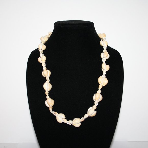 Vintage shell beach necklace 36" - Picture 1 of 3